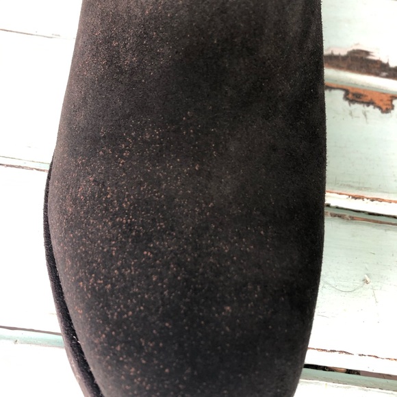 Ugg booties, tiny spotting on front, worn twice - Picture 4 of 4